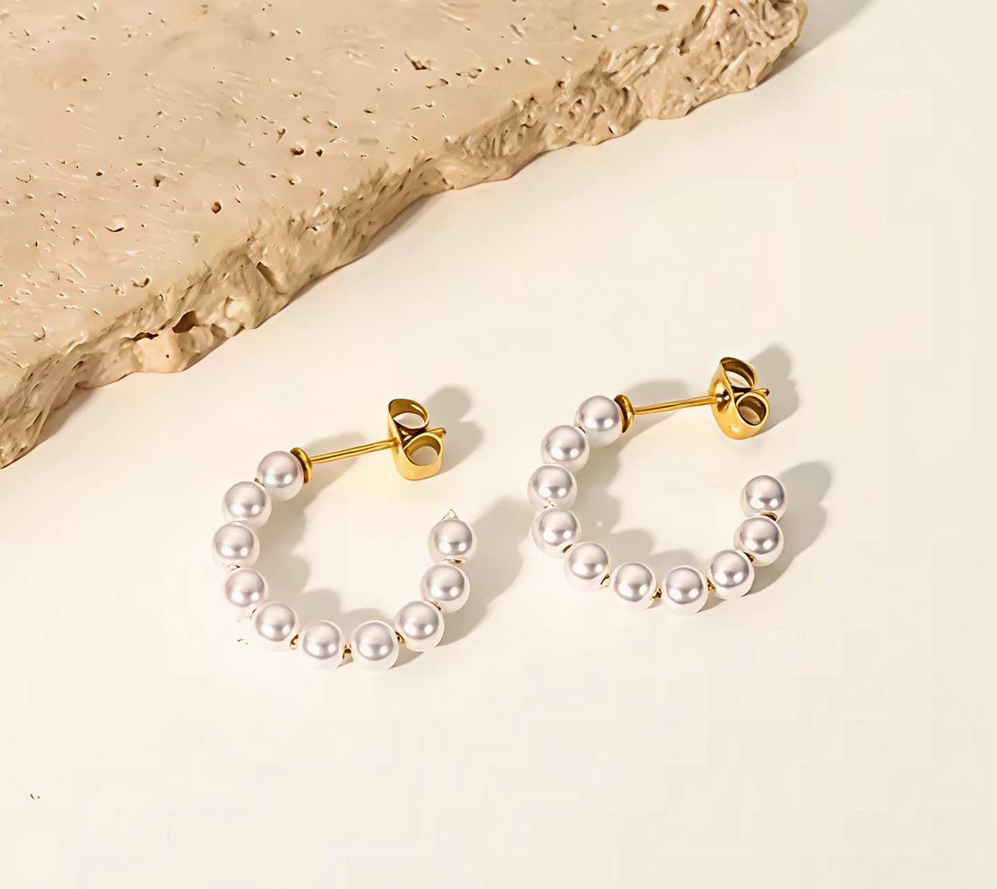 Golden Pearl Hoops - Aros 18K